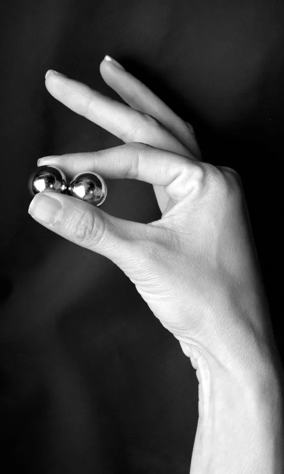 Pipedream Couples Fetish Fantasy Series Limited Edition BenWa Balls Silver