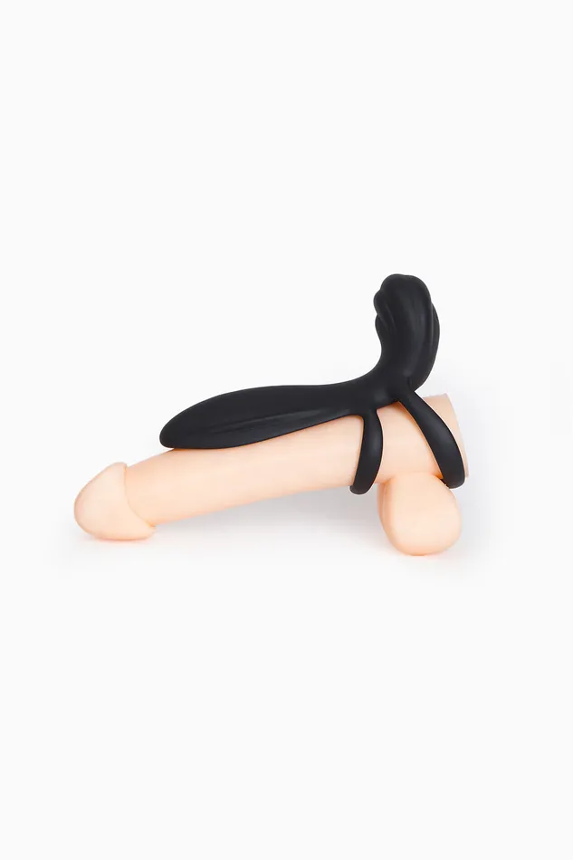 Vibrators RYAN Realzador de Pene con Vibracin XR Brands